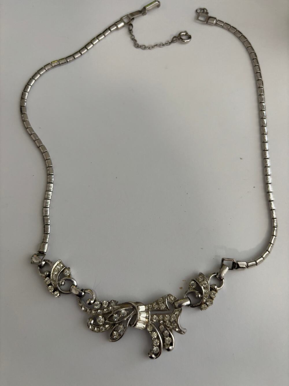 Vintage Rhinestone Collar Necklace Silvertone